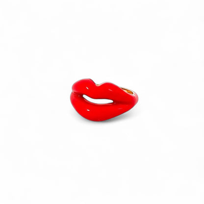 Kiss Me Red Lips Ring in sterling silver with glossy red enamel and 18ct gold inlay