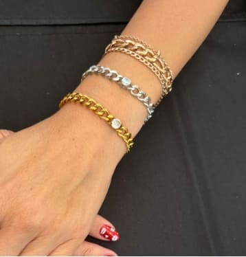 BRACELET