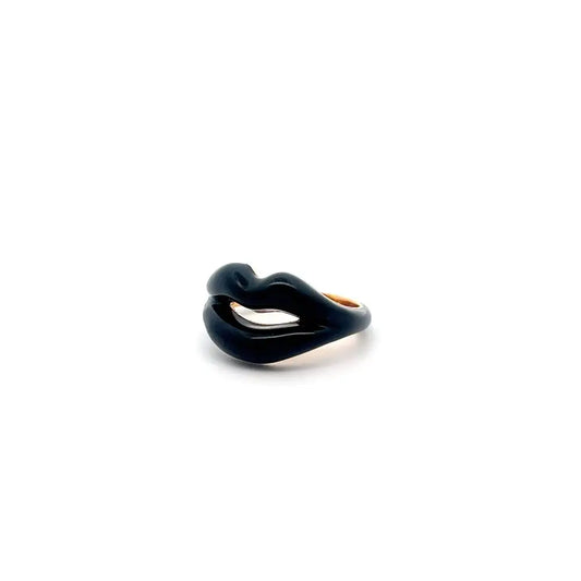Black Lips Ring Black / K Rings